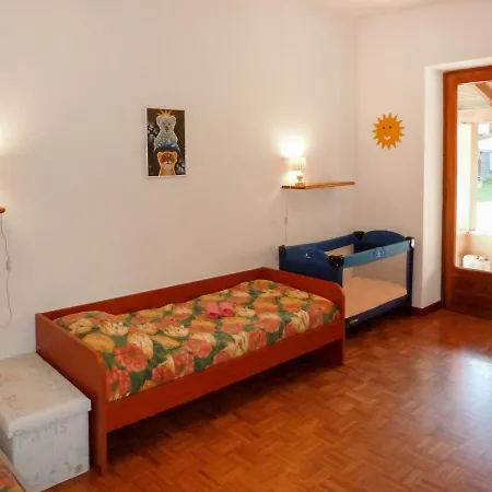 Locazione Turistica Casa Libellula Ferienhaus Maccagno